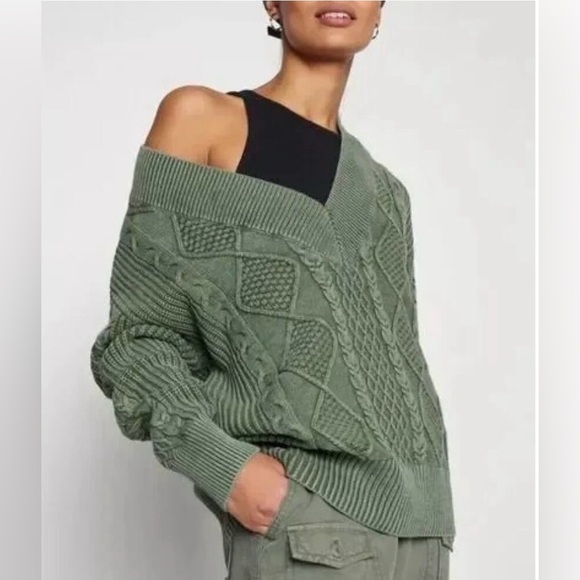 aerie Sweaters - Aerie Oversized Chunky Cable Knit V-Neck Sage Green Sweater Size Large NWT